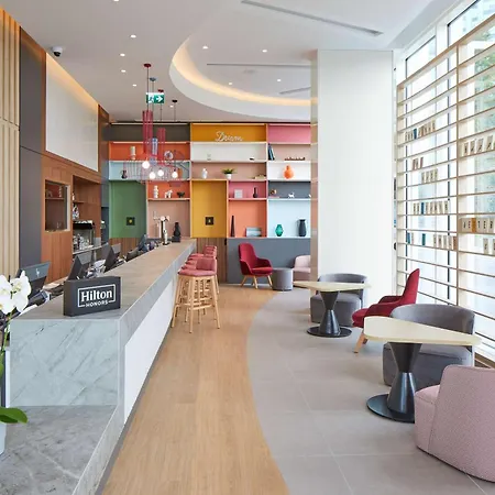 Hampton By Hilton Barcelona Fira Gran Via מלון 3*