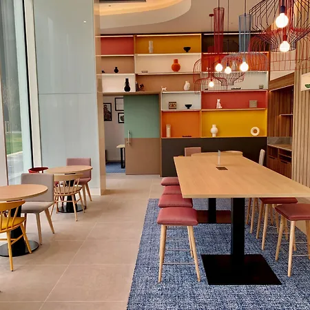 Hampton By Hilton Barcelona Fira Gran Via Hotel