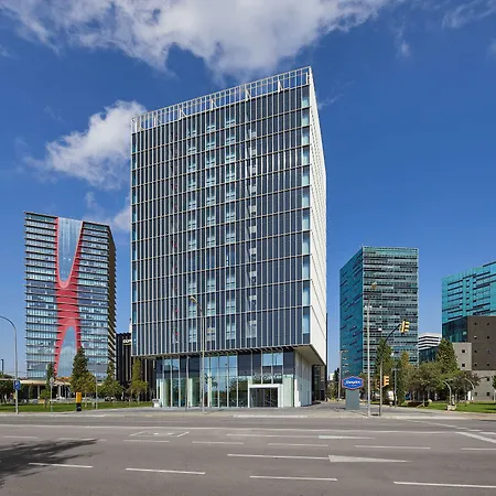 Hampton By Hilton Barcelona Fira Gran Via Отель