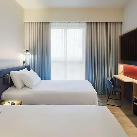 Hampton By Hilton Barcelona Fira Gran Via 3* Оспиталет-де-Льобрегат